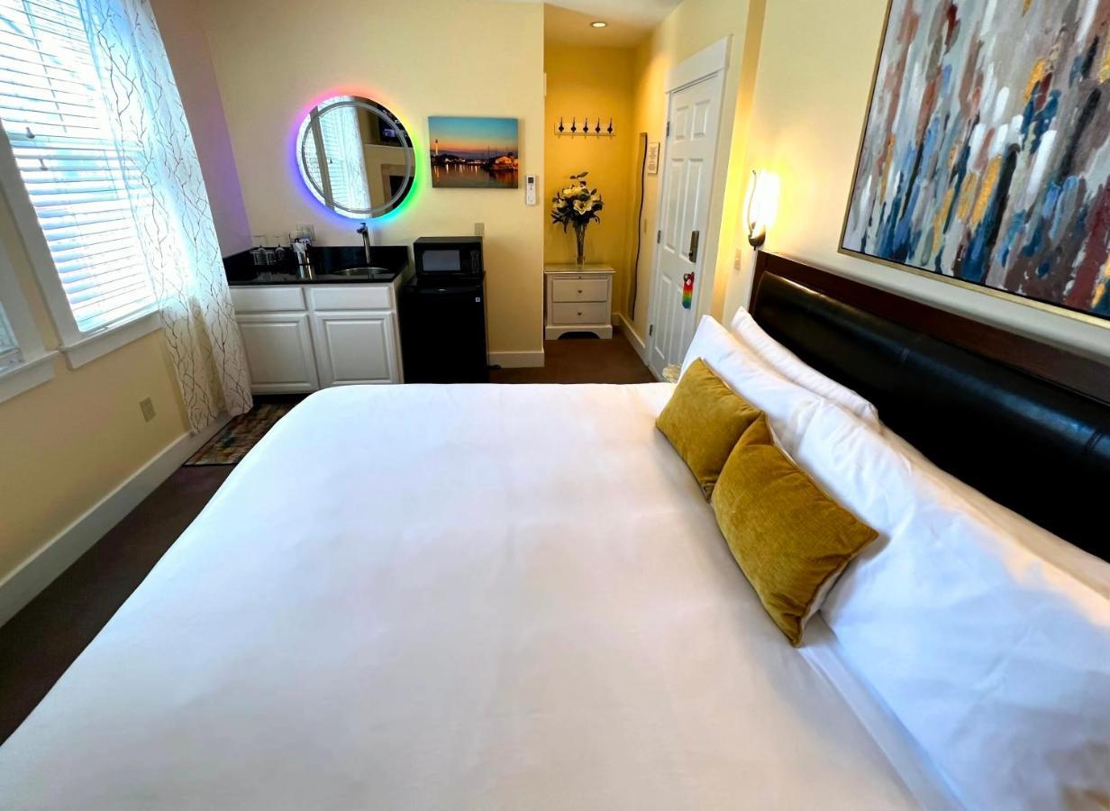 Lotus Provincetown Hotel Exterior photo