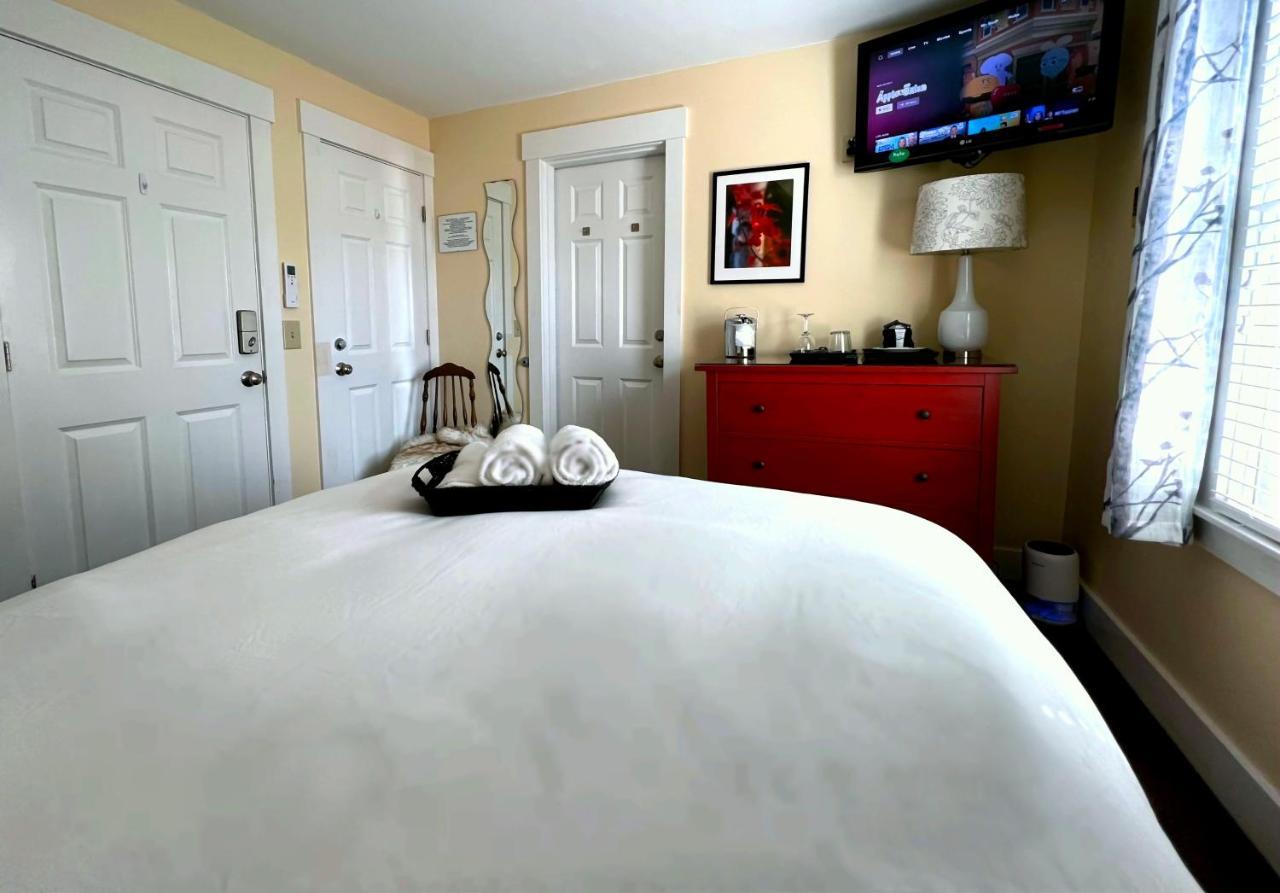 Lotus Provincetown Hotel Exterior photo
